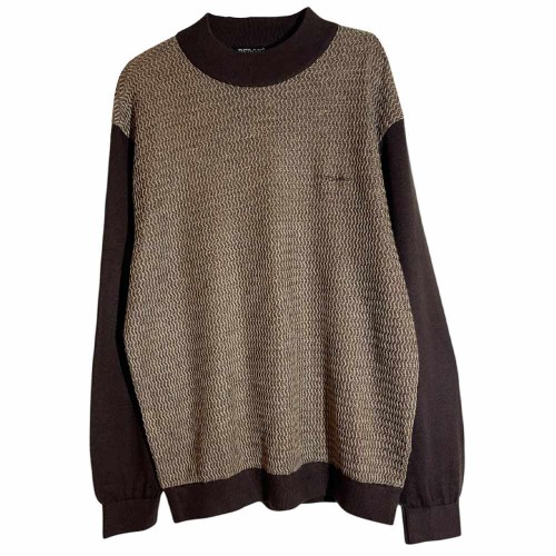 پلیور یقه‌گرد طرح بافت ریز – رنگ قهوه‌ای، شیک و مناسب پاییز و زمستان