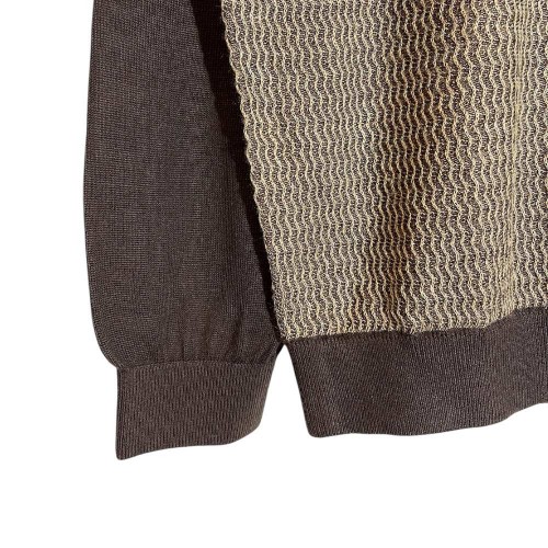 پلیور یقه‌گرد طرح بافت ریز – رنگ قهوه‌ای، شیک و مناسب پاییز و زمستان