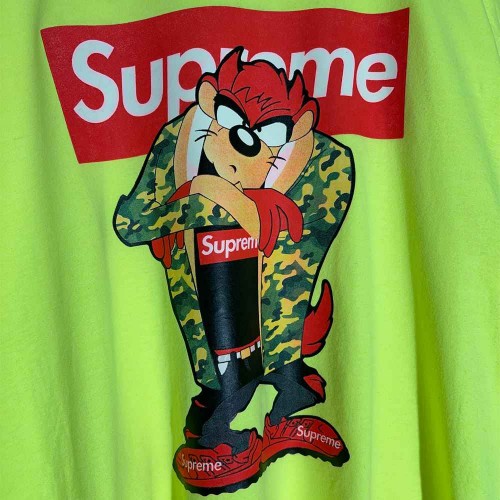 تیشرت وارداتی استوک فسفری طرح گرافیکی Suprime